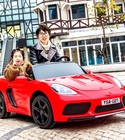 Children's electric four-wheel car, oversized car, adult double child stroller, toy car remote control Children's electric four-wheel car, oversized car, adult double child stroller, toy car remote control