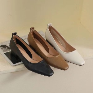Low-heeled pointed-toe single shoes